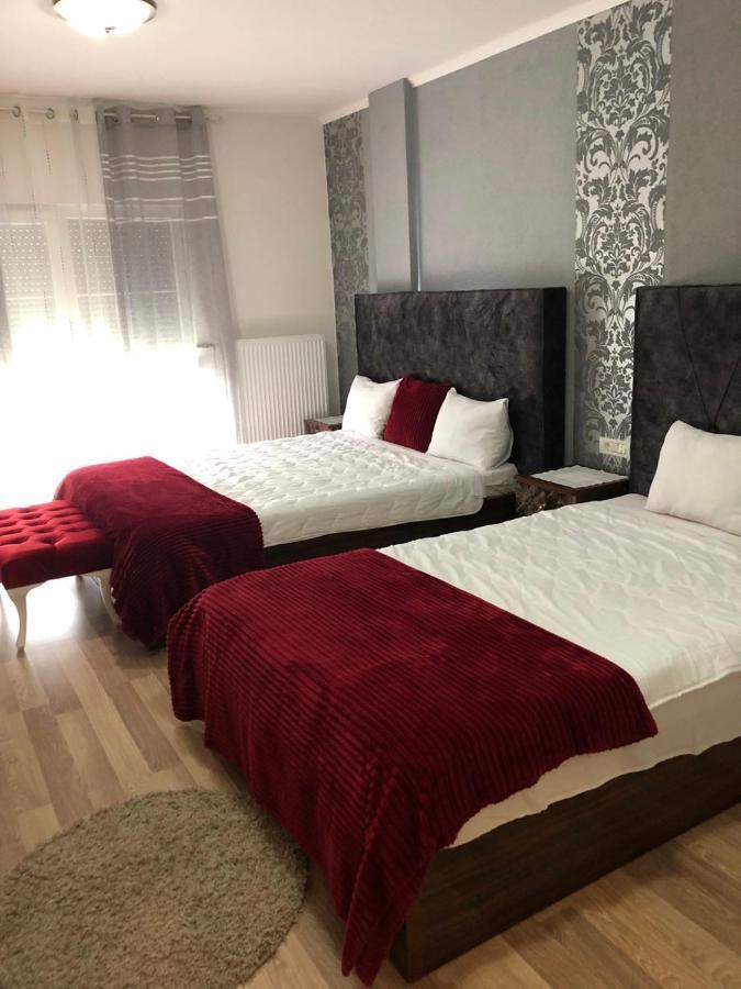 Hotel Royal Tetovo Esterno foto